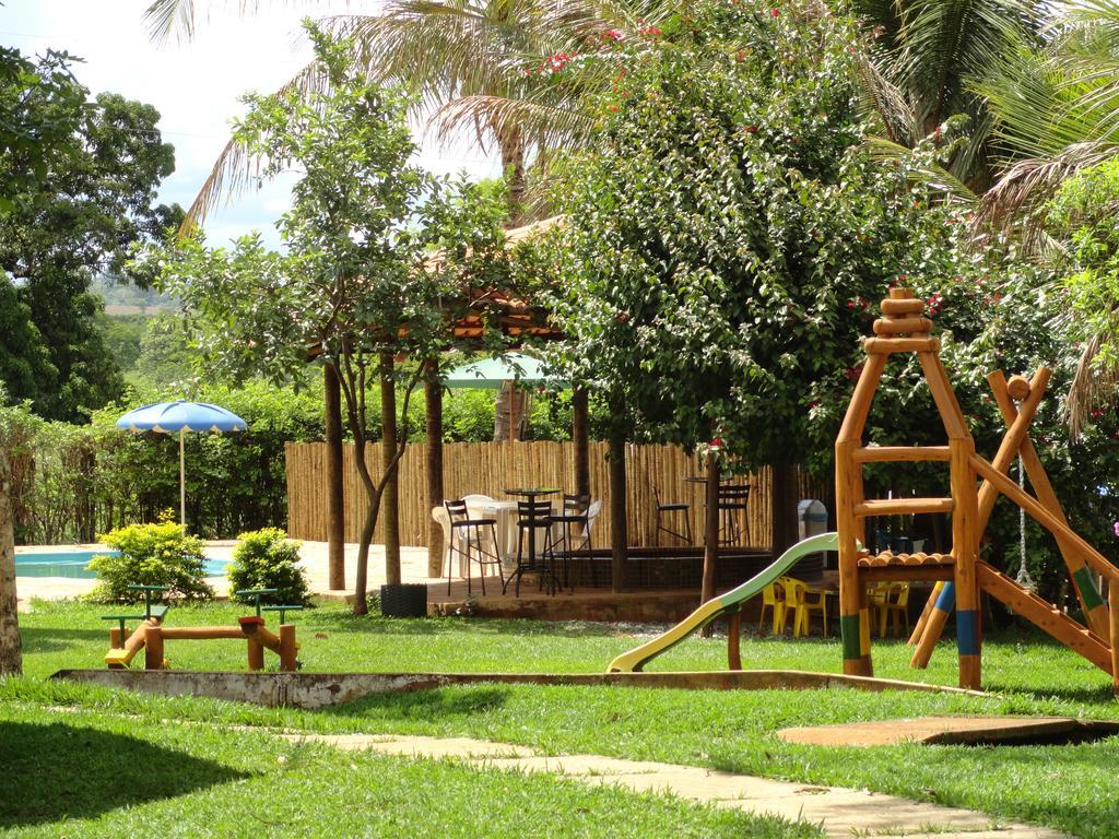 Pousada Recanto Do Cerrado Neropolis Exterior photo